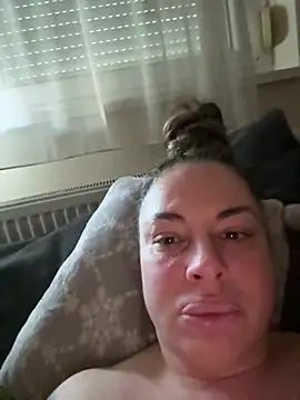 Snapshot of MeganCole01 chatting on January 30, 2025, 1:10 pm MeganCole01 online show from January 30, 2025, 1:10 pm