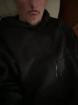 Snapshot of giumy91 chatting on March 4, 2026, 3:07 pm giumy91 online show from March 4, 2026, 3:07 pm