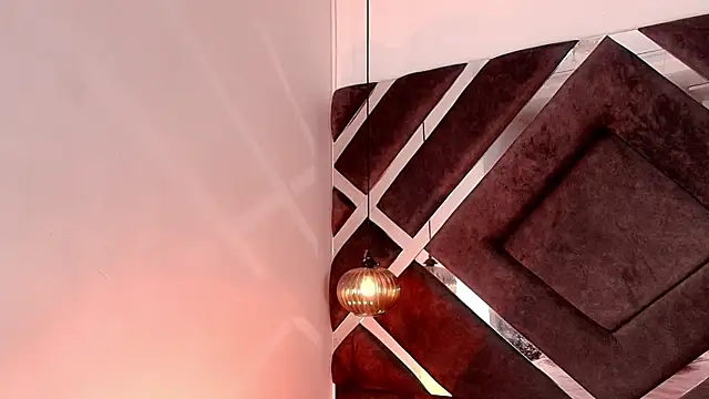 sara lopee1 online show from October 9, 2025, 12:03 pm