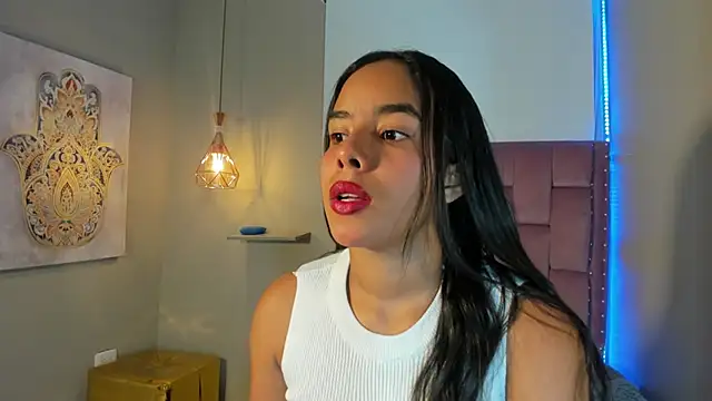 Snapshot of Roxy_Stonee chatting on May 14, 2026, 4:36 pm Roxy Stonee online show from May 14, 2026, 4:36 pm