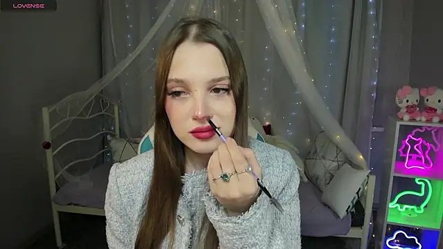 Snapshot of kaisajenner chatting on February 18, 2026, 12:01 pm kaisajenner online show from February 18, 2026, 12:01 pm