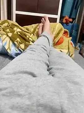 Snapshot of Hot_funky_boy chatting on February 18, 2025, 1:00 pm Hot funky boy online show from February 18, 2025, 1:00 pm