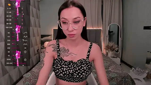 Snapshot of Queen_Gabriel chatting on February 5, 2025, 7:53 pm Queen Gabriel online show from February 5, 2025, 7:53 pm