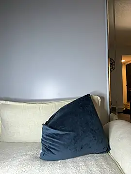 Snapshot of Liyah_19 chatting on January 12, 2026, 11:21 pm Liyah 19 online show from January 12, 2026, 11:21 pm