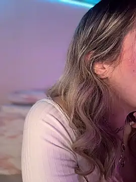 Snapshot of Lally_Valencia__ chatting on November 20, 2025, 7:41 am Lally Valencia online show from November 20, 2025, 7:41 am