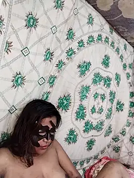 monekhan123 online show from February 18, 2025, 4:37 pm