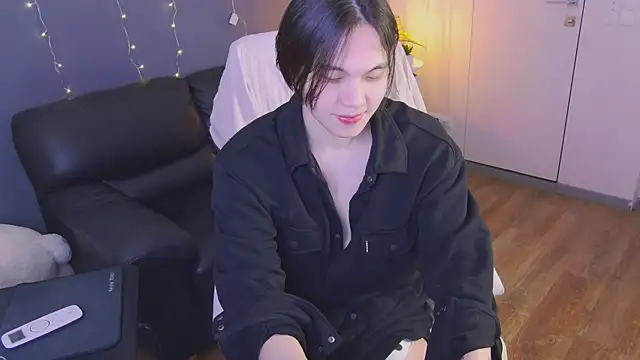 Snapshot of just_gay_ chatting on February 3, 2025, 4:41 pm just gay  online show from February 3, 2025, 4:41 pm