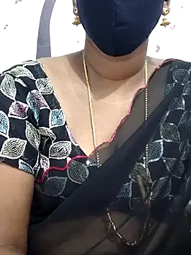 Snapshot of Tamil_Meera12 chatting on October 27, 2025, 6:28 am Tamil Meera12 online show from October 27, 2025, 6:28 am