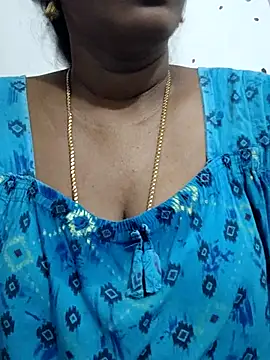 Snapshot of Tamil_Meera12 chatting on May 15, 2026, 7:15 am Tamil Meera12 online show from May 15, 2026, 7:15 am