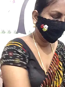 Snapshot of Tamil_Meera12 chatting on May 16, 2026, 6:21 am Tamil Meera12 online show from May 16, 2026, 6:21 am