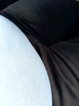 NAvoglia online show from March 17, 2026, 1:47 pm