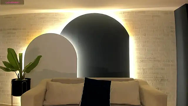 Snapshot of BeccaBaxter chatting on July 7, 2026, 12:09 pm BeccaBaxter online show from July 7, 2026, 12:09 pm