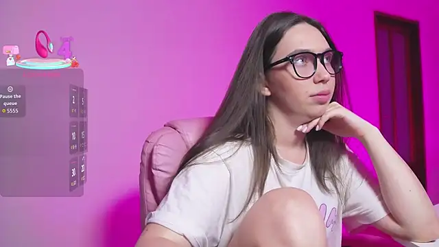 Arianahot777 online show from March 31, 2026, 8:20 pm