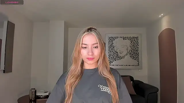 AmaiaHaywood online show from January 11, 2026, 11:37 am