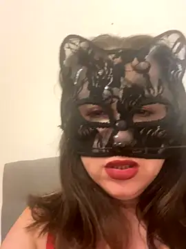 laarti online show from November 9, 2025, 4:05 pm