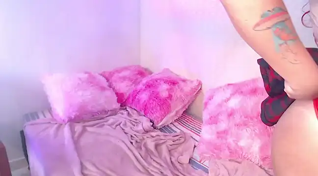 EstefyTabbo online show from February 2, 2025, 2:56 pm