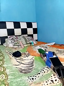 DivinaTransStrella online show from September 16, 2025, 6:09 pm