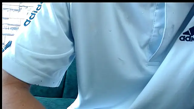 Snapshot of LittleFiree chatting on February 1, 2025, 12:29 am LittleFiree online show from February 1, 2025, 12:29 am