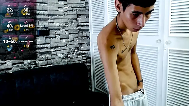 Snapshot of LittleFiree chatting on February 14, 2025, 10:49 am LittleFiree online show from February 14, 2025, 10:49 am