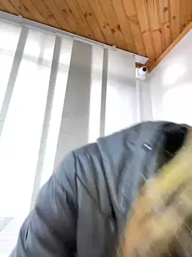 Andrea18 blonde online show from March 7, 2025, 12:12 pm