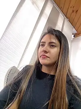 Andrea18 blonde online show from March 7, 2025, 6:22 pm