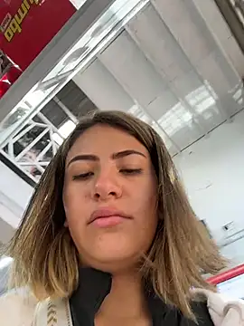 Andrea18 blonde online show from November 29, 2025, 3:37 pm