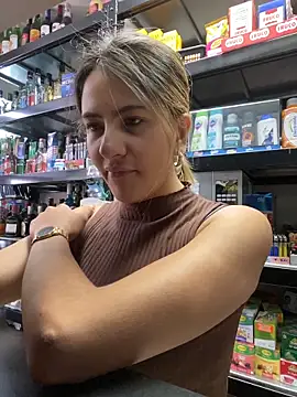 Andrea18 blonde online show from April 13, 2026, 2:44 pm