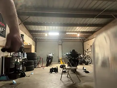 ClimbedCaelum online show from April 16, 2026, 11:51 pm