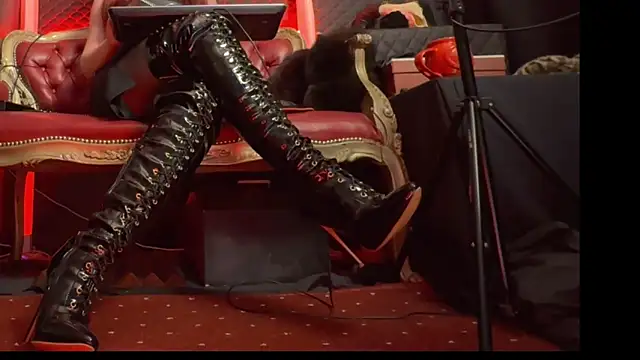 MistressesAliceAndRita online show from April 14, 2026, 6:25 pm