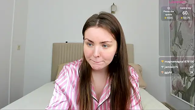 Lora Rosee online show from February 26, 2025, 1:30 pm