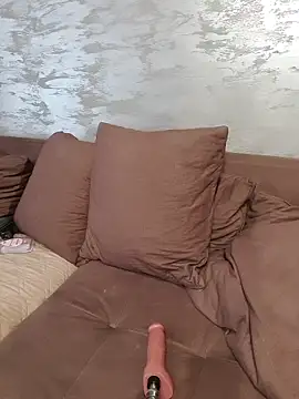 CannabisQueenn online show from February 25, 2026, 7:51 am