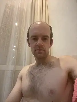 Snapshot of LynnAhNight chatting on October 28, 2025, 2:59 am LynnAhNight online show from October 28, 2025, 2:59 am