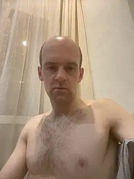 Snapshot of LynnAhNight chatting on November 4, 2025, 3:05 am LynnAhNight online show from November 4, 2025, 3:05 am