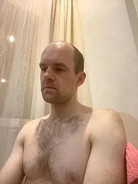 Snapshot of LynnAhNight chatting on November 5, 2025, 3:28 am LynnAhNight online show from November 5, 2025, 3:28 am