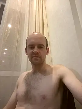 Snapshot of LynnAhNight chatting on November 19, 2025, 3:17 am LynnAhNight online show from November 19, 2025, 3:17 am