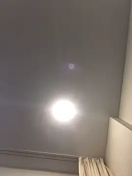 Snapshot of LynnAhNight chatting on November 21, 2025, 3:27 am LynnAhNight online show from November 21, 2025, 3:27 am