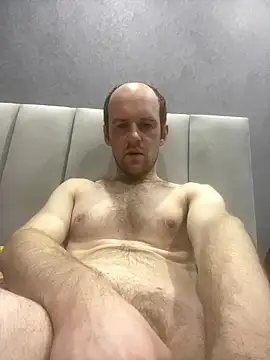 Snapshot of LynnAhNight chatting on January 9, 2026, 1:47 pm LynnAhNight online show from January 9, 2026, 1:47 pm