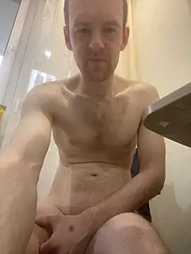 Snapshot of LynnAhNight chatting on February 23, 2026, 5:27 am LynnAhNight online show from February 23, 2026, 5:27 am