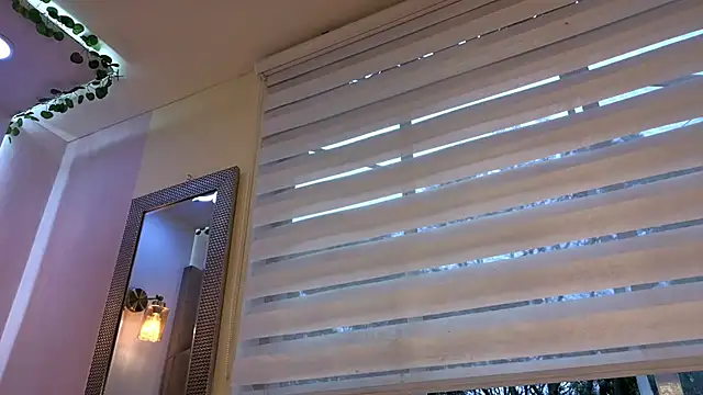 AzunaStar online show from March 5, 2026, 10:28 pm