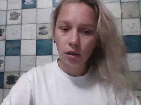 Snapshot of Anna_wey chatting on September 8, 2025, 6:29 pm Anna wey online show from September 8, 2025, 6:29 pm