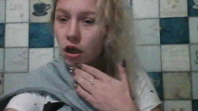 Snapshot of Anna_wey chatting on October 27, 2025, 7:40 pm Anna wey online show from October 27, 2025, 7:40 pm