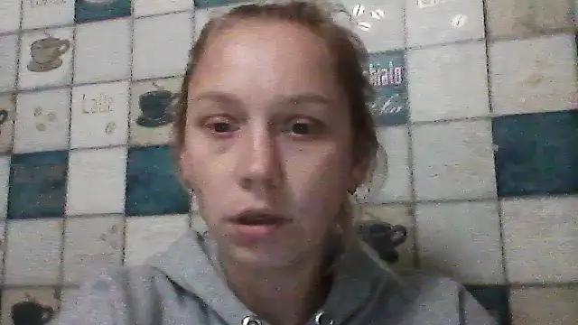 Snapshot of Anna_wey chatting on October 28, 2025, 6:21 pm Anna wey online show from October 28, 2025, 6:21 pm