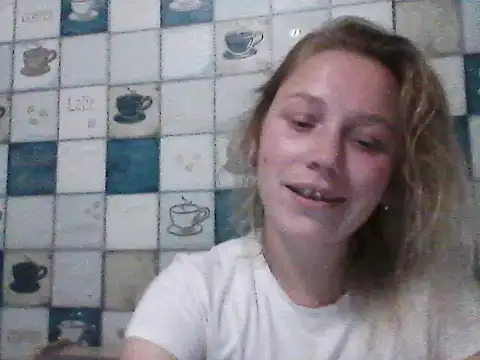 Snapshot of Anna_wey chatting on November 9, 2025, 8:18 pm Anna wey online show from November 9, 2025, 8:18 pm