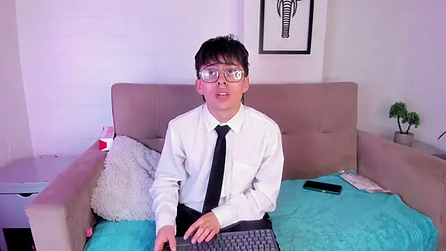 Snapshot of PepperTwink chatting on February 27, 2025, 1:07 pm PepperTwink online show from February 27, 2025, 1:07 pm