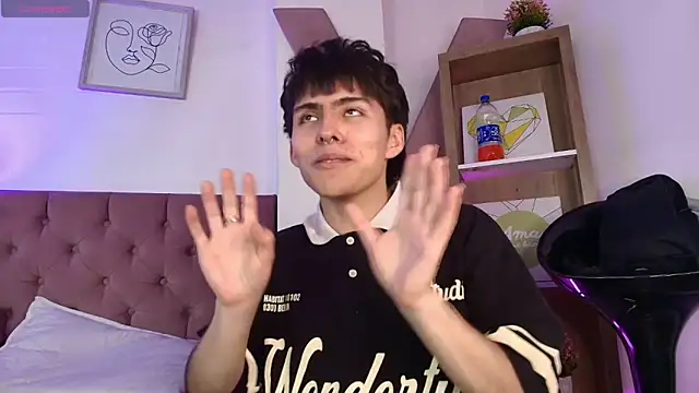 Snapshot of PepperTwink chatting on October 21, 2025, 4:19 pm PepperTwink online show from October 21, 2025, 4:19 pm