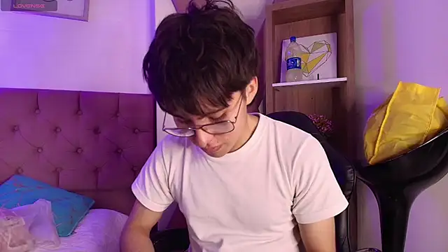 PepperTwink online show from October 29, 2025, 4:20 pm