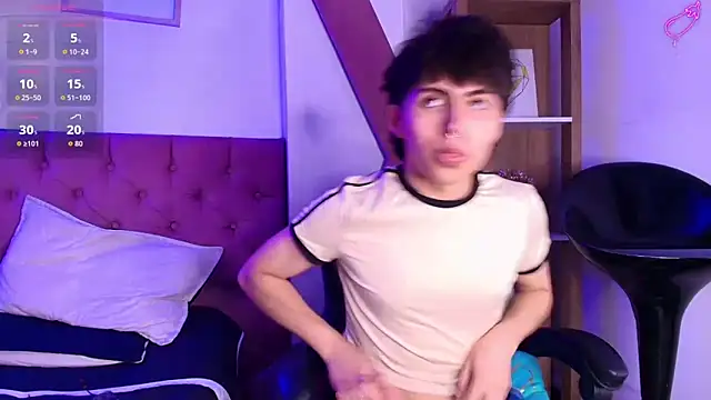 PepperTwink online show from November 12, 2025, 1:11 pm