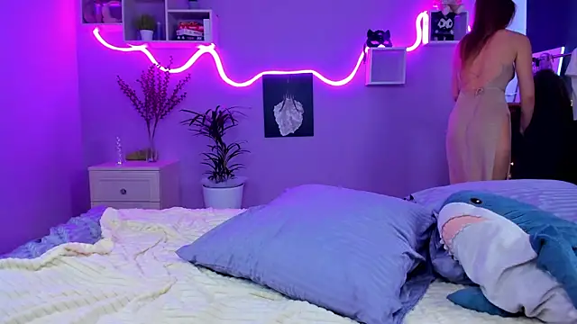 AnitaLamb online show from February 7, 2025, 9:26 am