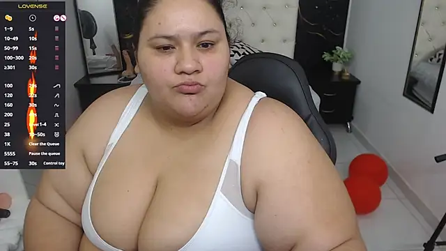 Aaliyah11 online show from February 19, 2025, 2:23 am