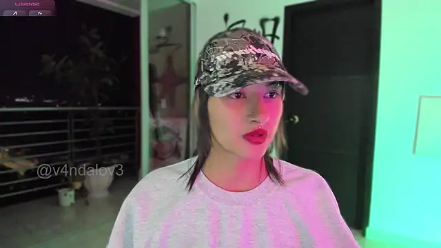 ggor4w33 online show from December 22, 2025, 8:11 am